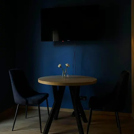 Luksusowy Tu I Teraz *